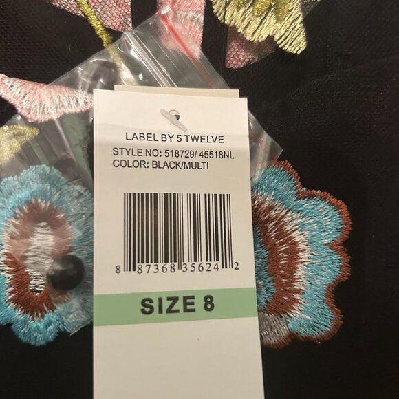 BEAUTIFUL Fully Embroidered Label by Five Twelve Floral Gown NWT - Picture 10 of 10